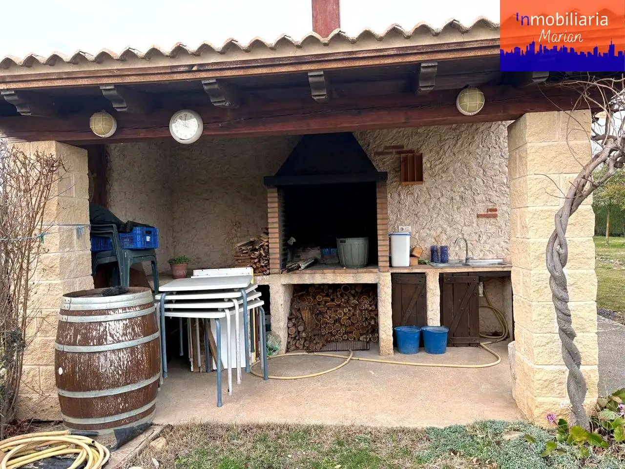 Country homes for sale in Aranda de Duero  with Community pool