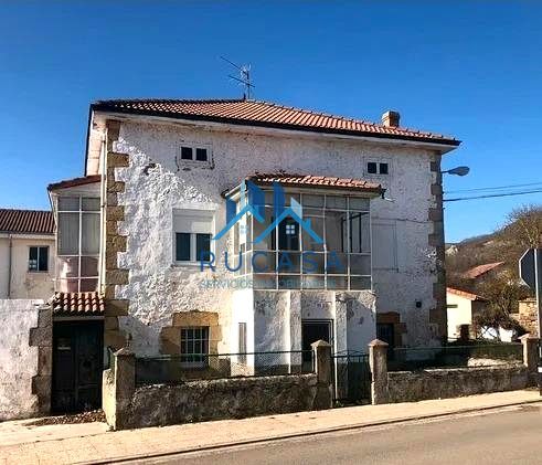 Exterior view of House or chalet for sale in Reinosa  with Terrace and Swimming Pool