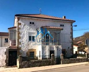 Exterior view of House or chalet for sale in Reinosa  with Terrace and Swimming Pool