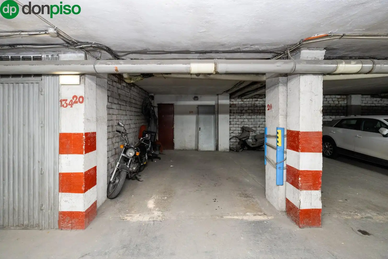 Parking of Flat for sale in Granada  with Air Conditioner, Heating and Terrace