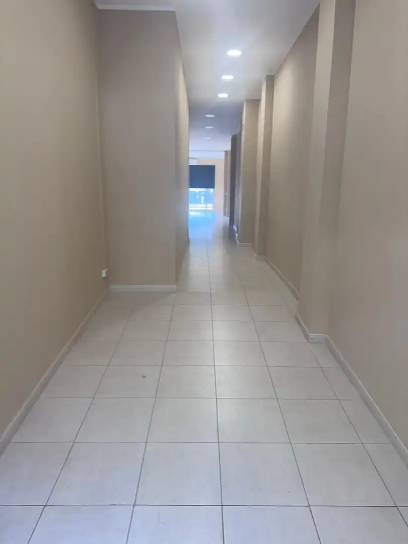 Local comercial en venta en Vallirana, imagen 3