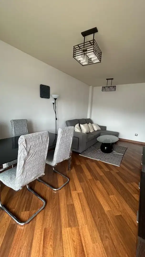 Sala d'estar de Pis de lloguer en Algeciras amb Aire condicionat i Piscina comunitària