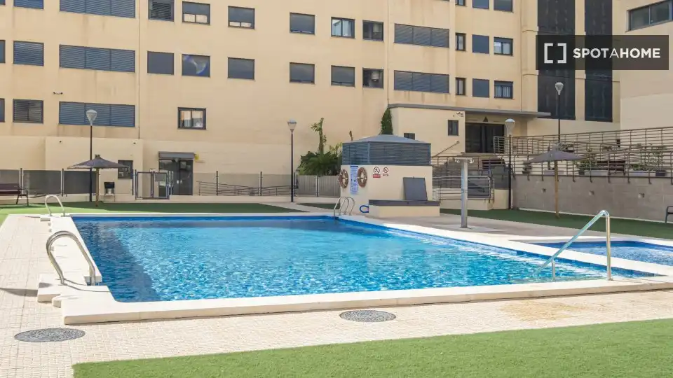 Swimming pool of Apartments for share in Villajoyosa / La Vila Joiosa  with Air Conditioner and Terrace