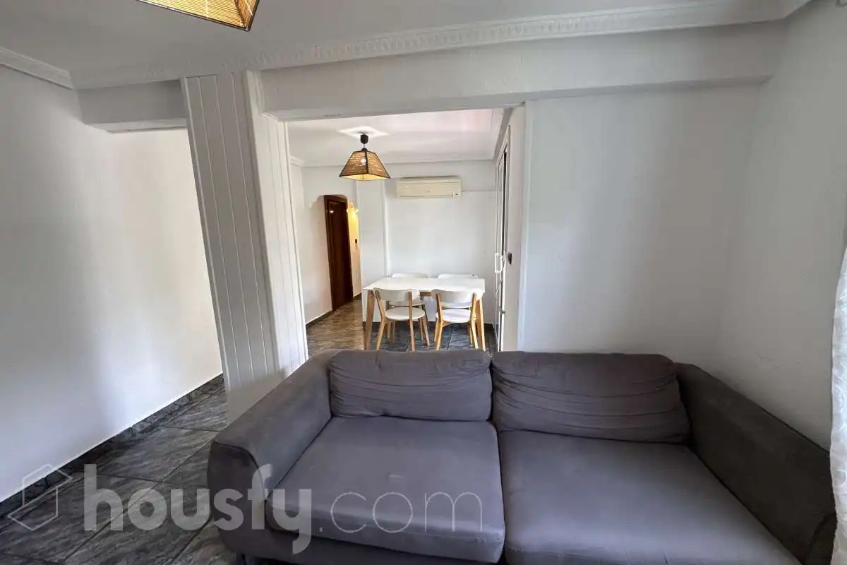 Habitación de Piso de alquiler en Alcalá de Henares con Aire acondicionado, Calefacción y Balcón