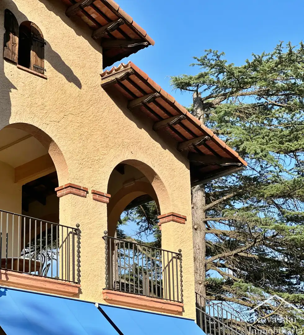Vista exterior de Casa o xalet en venda en Ripoll amb Calefacció, Jardí privat i Parquet