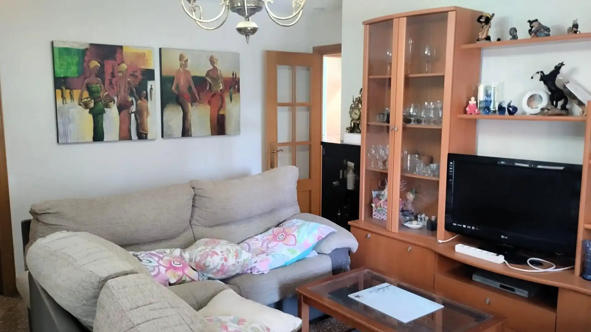 Living room of Flat for sale in  Valencia Capital  with Air Conditioner, Terrace and Furnished