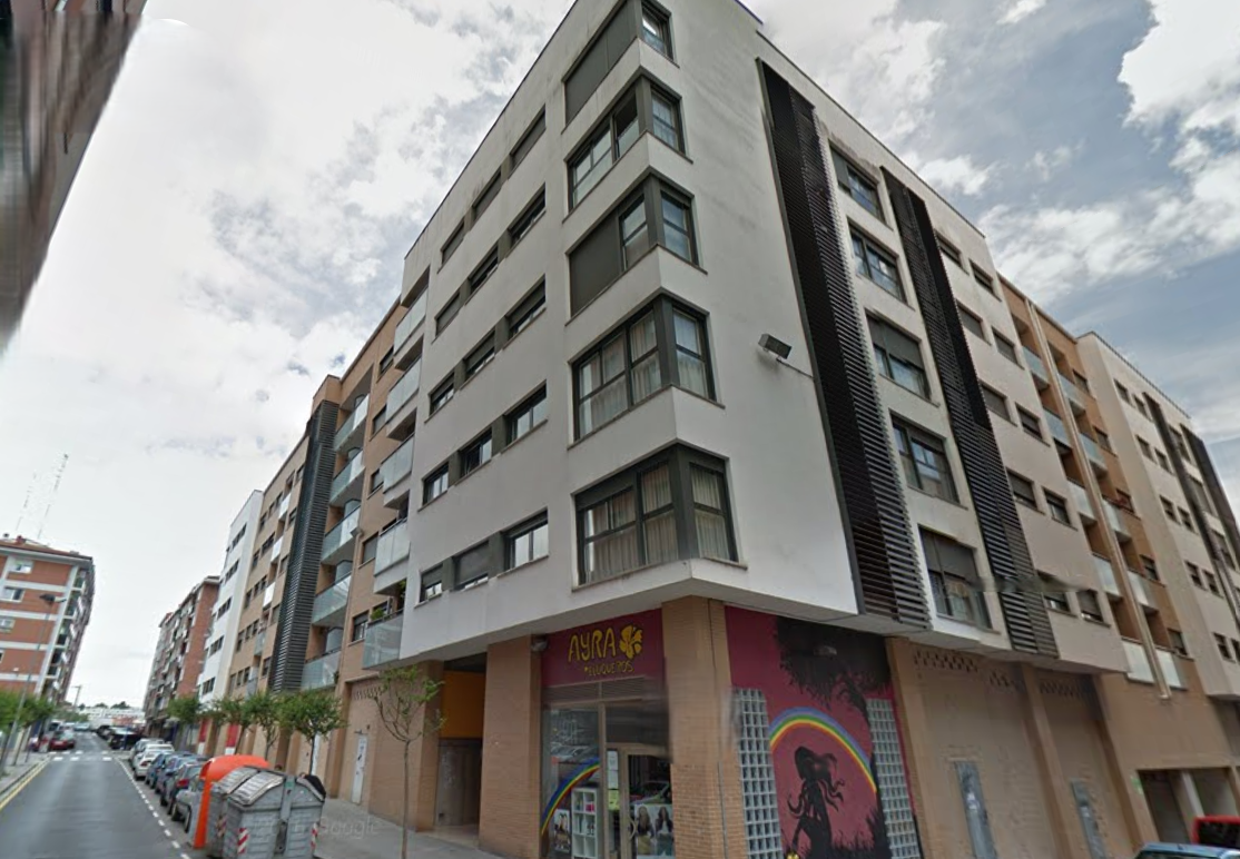 Exterior view of Box room for sale in Erandio