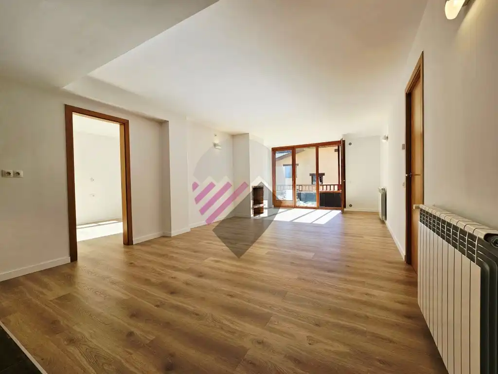 2-bedroom flat for sale in El Tarter, Canillo · 3 of 36
