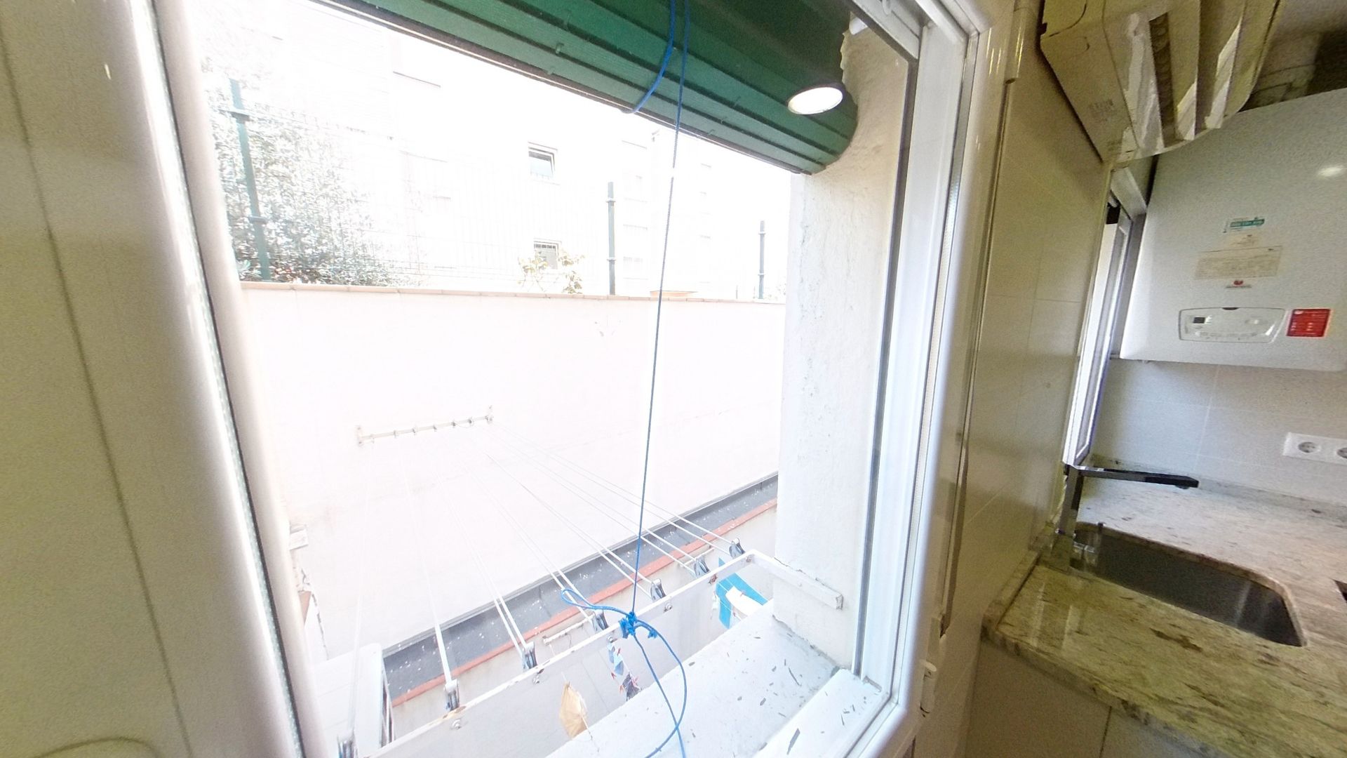 Balcony of Flat for rent in  Madrid Capital  with Air Conditioner, Heating and Furnished