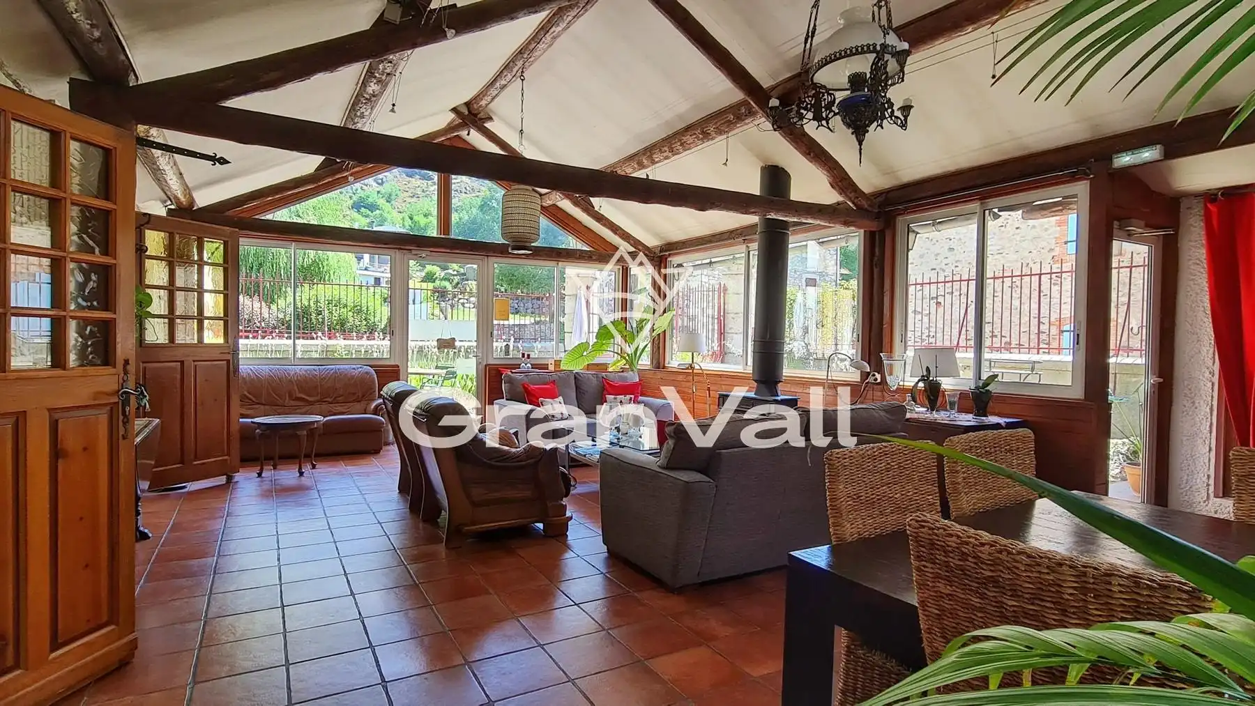Edificio en venta en Latour - de - Carol