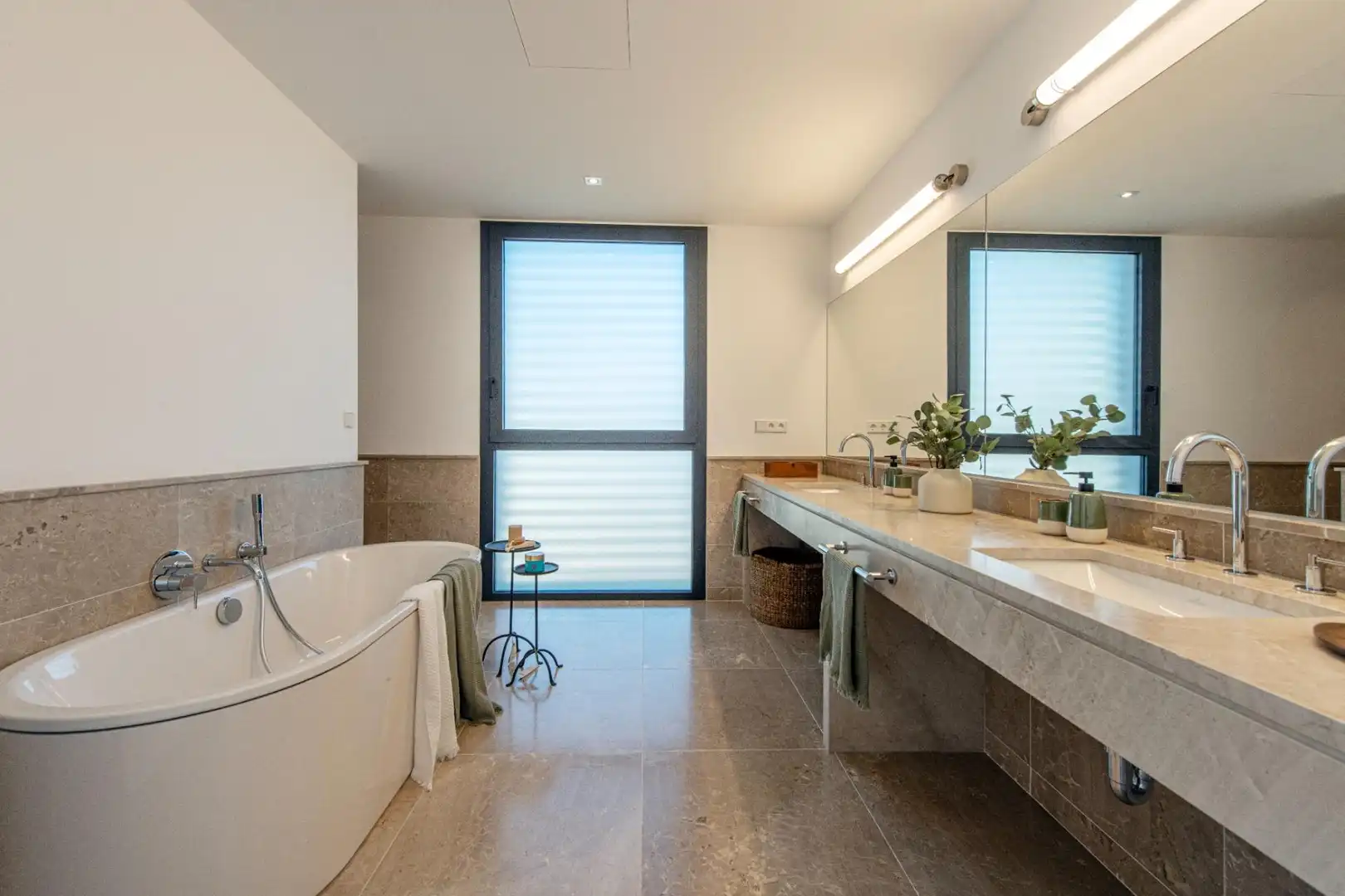 Bathroom of Houses for sale in Calvià  with Air Conditioner, Private garden and Terrace
