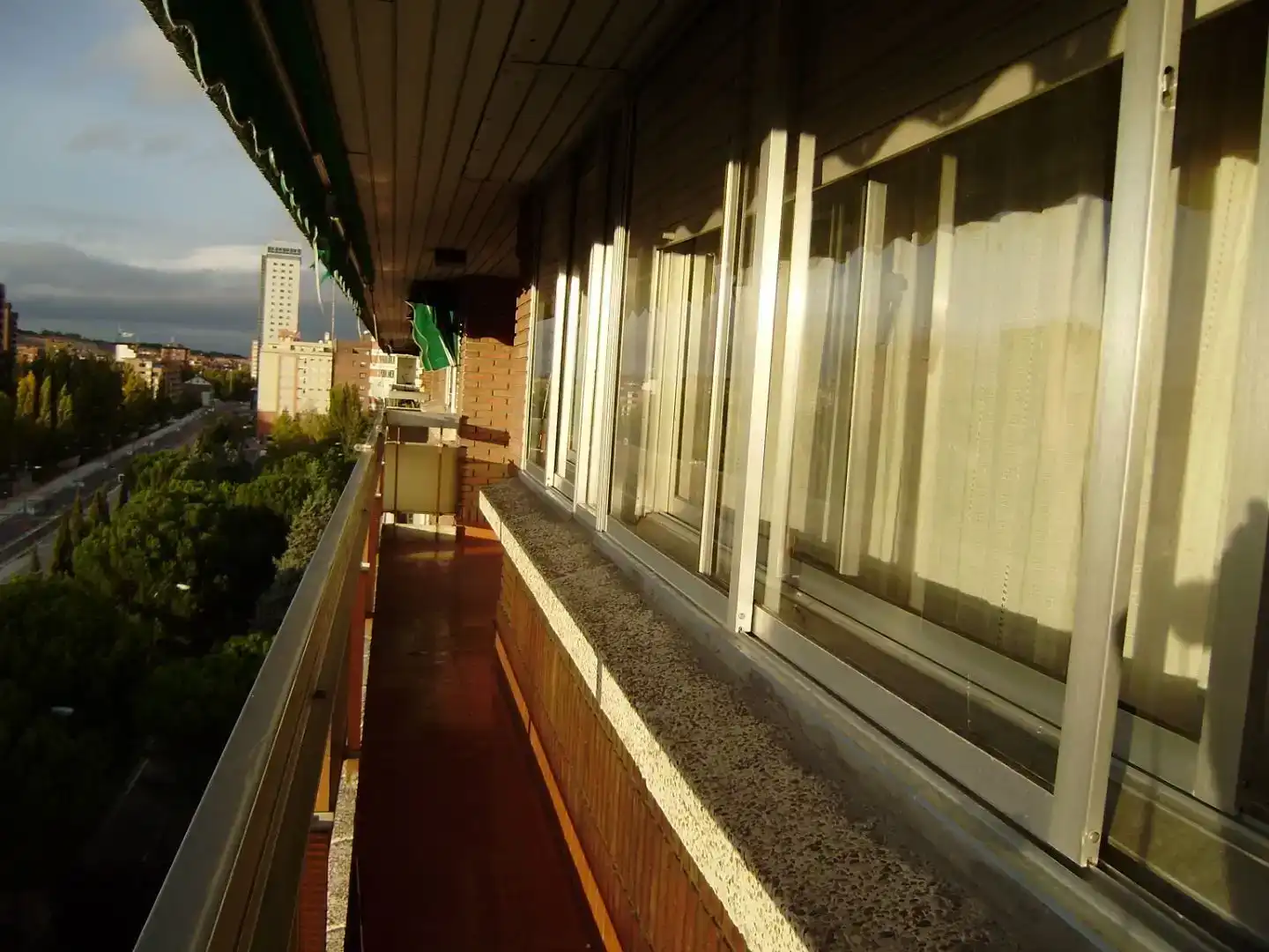 Balcony of Flat for share in Valladolid  with Private garden, Parquet flooring and Storage room