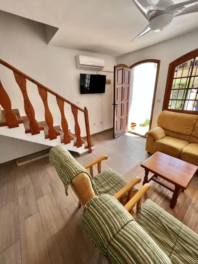 Sala d'estar de Casa adosada en venda en Cartagena amb Aire condicionat