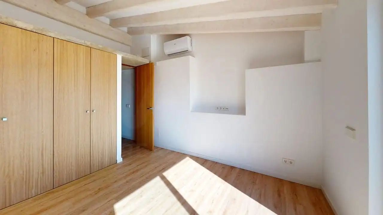 Dormitori de Casa o xalet de lloguer en Alaró amb Calefacció, Terrassa i Piscina