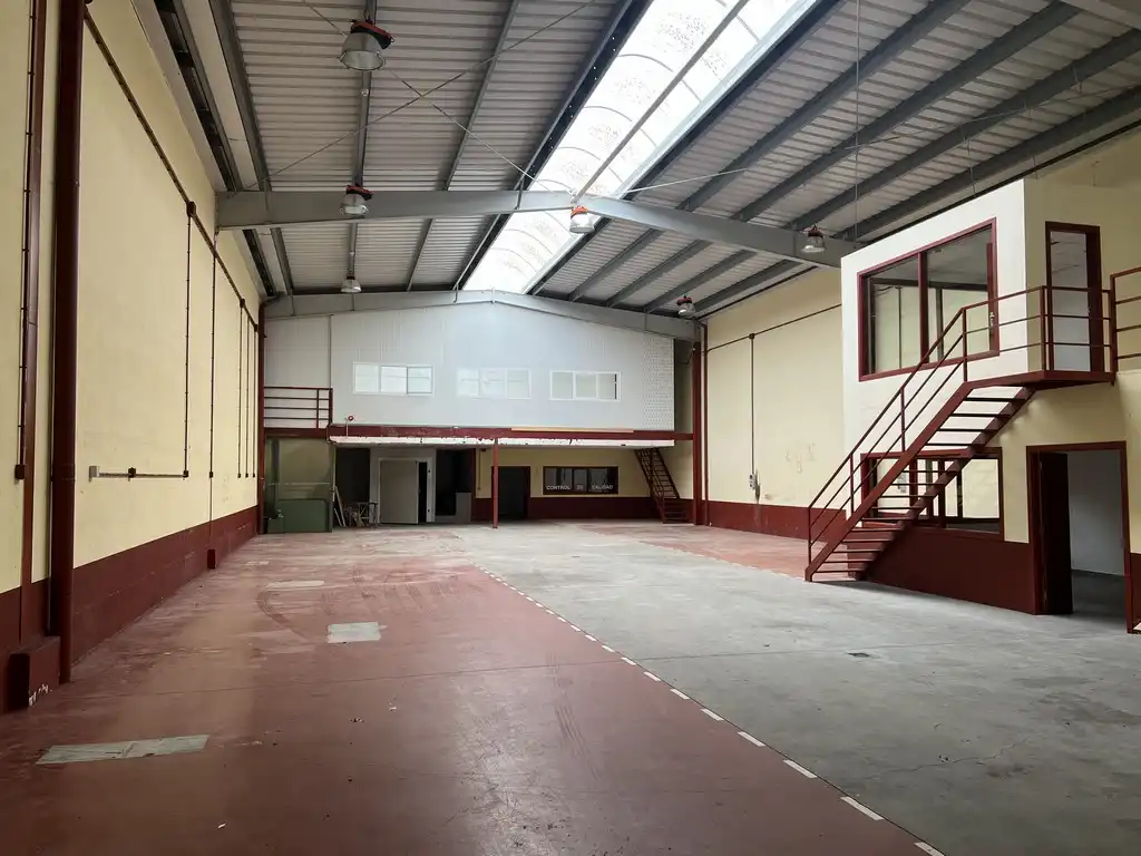Industrial buildings for sale in Lugo  with Alarm