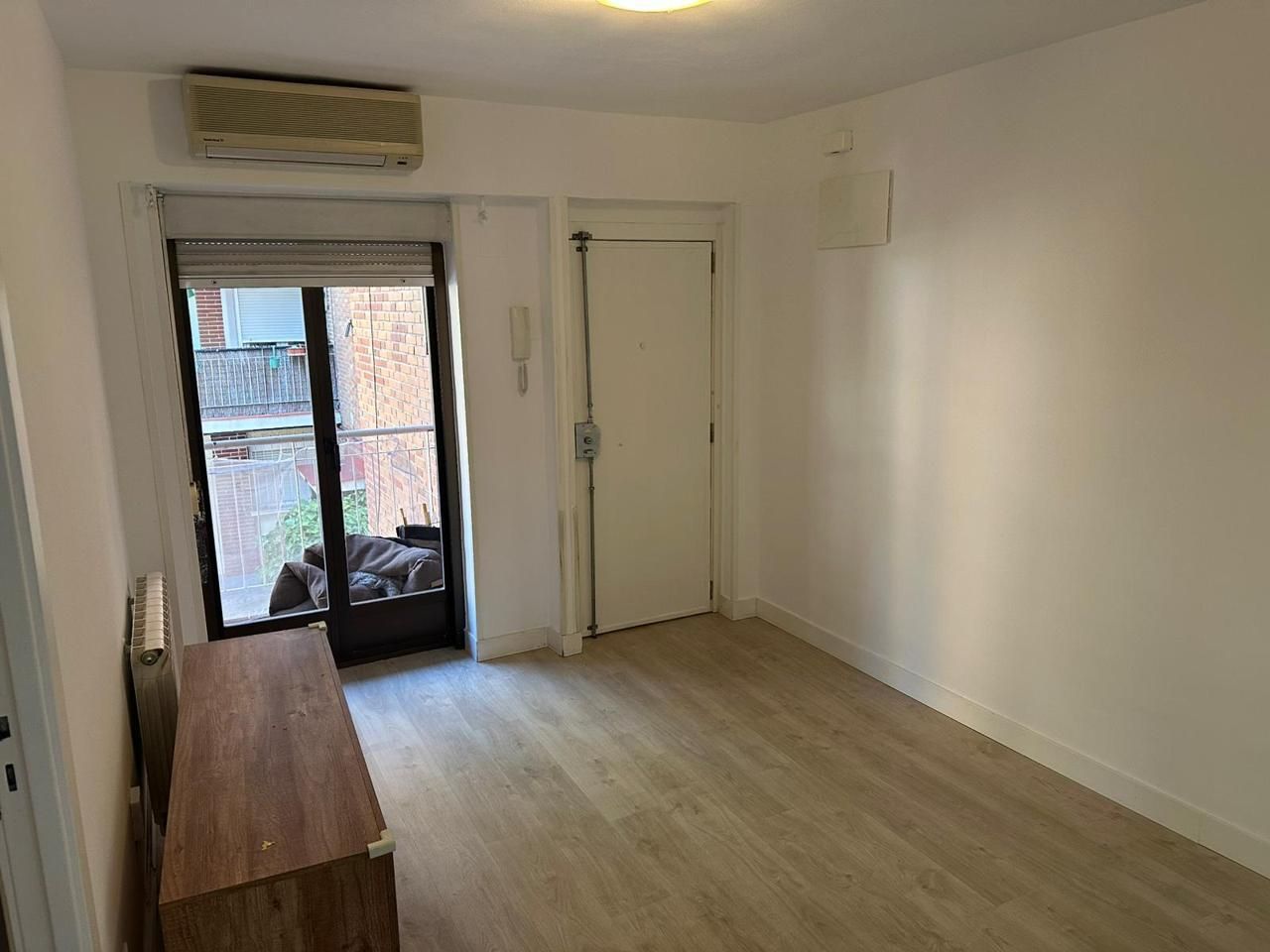 Flat to rent in  Madrid Capital  with Air Conditioner, Heating and Terrace
