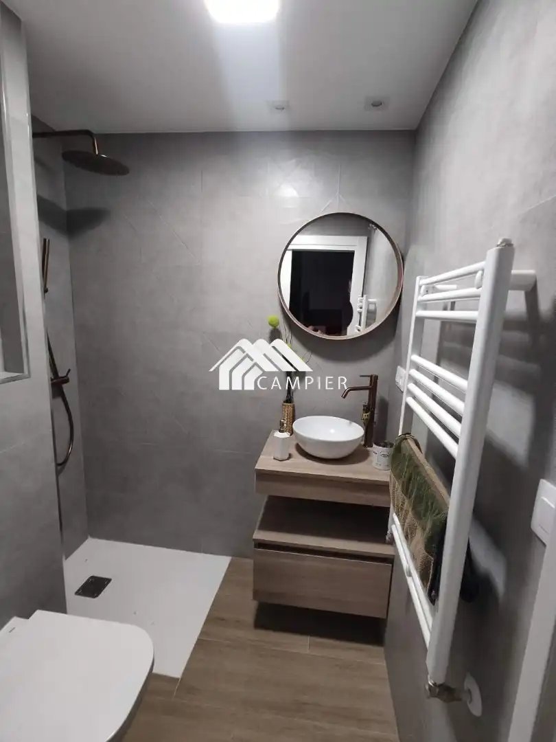 Bathroom of Flat for sale in Albacete  with Air Conditioner, Heating and Furnished