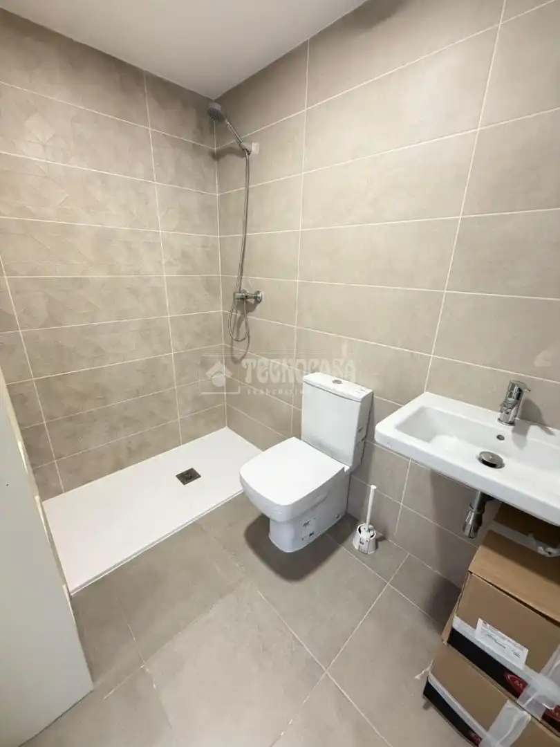 Bathroom of Flat for sale in Arganda del Rey  with Heating, Parquet flooring and Terrace
