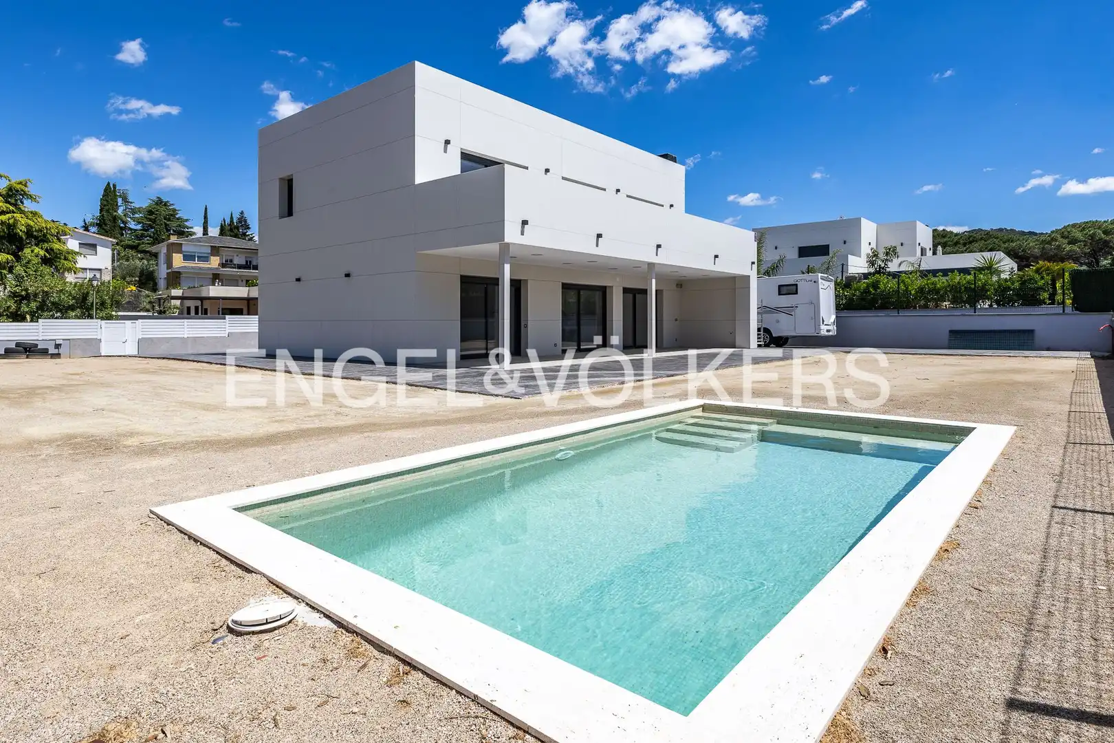Vista exterior de Casa o xalet en venda en Vallromanes amb Aire condicionat, Calefacció i Jardí privat