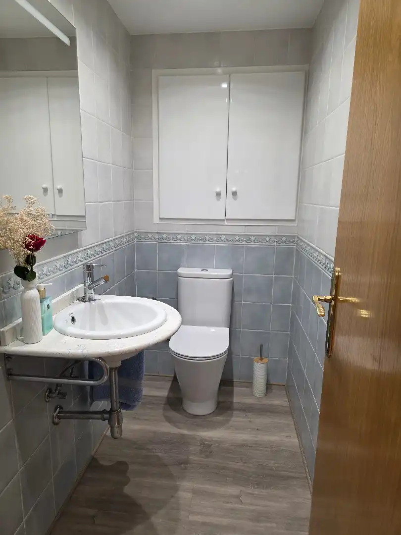 Baño de Piso en venta en Almazora / Almassora con Aire acondicionado, Terraza y Trastero