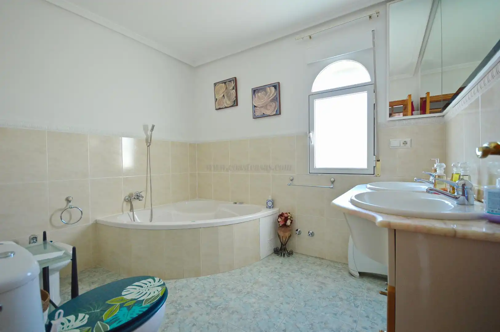 Baño de Casa o chalet en venta en Torrevieja con Aire acondicionado, Calefacción y Terraza