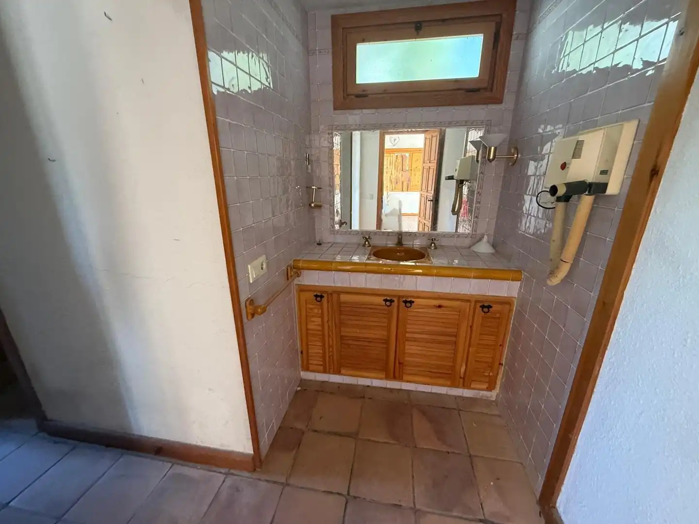 Baño de Casa o chalet en venta en Querol con Jardín privado, Terraza y Piscina
