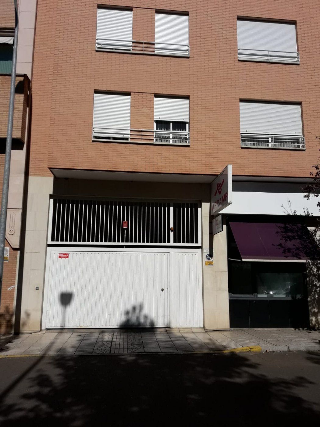 Vista exterior de Garatge de lloguer en Badajoz Capital