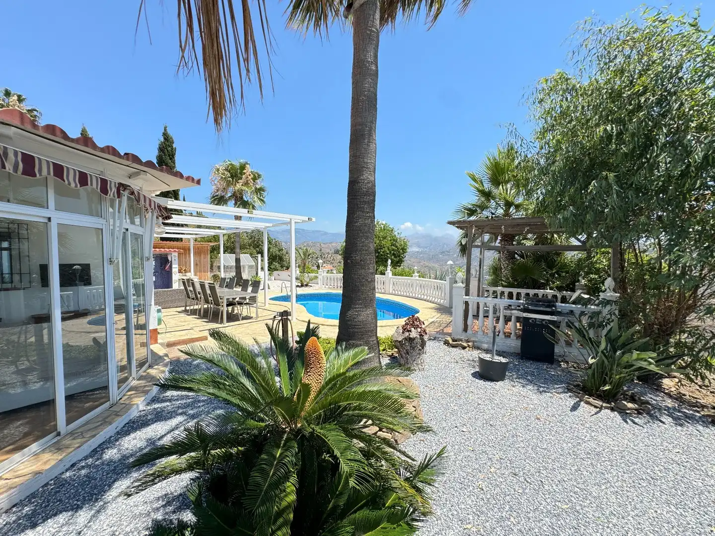 Vista exterior de Finca rústica en venda en Arenas amb Aire condicionat, Jardí privat i Terrassa