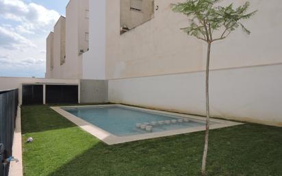 Swimming pool of Single-family semi-detached to rent in Paterna  with Terrace
