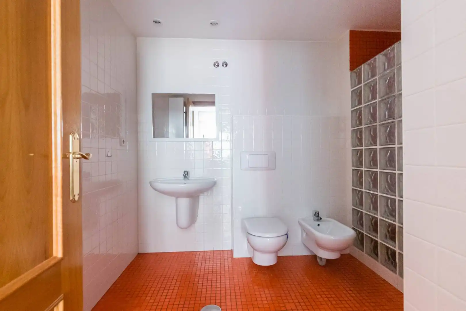 Baño de Piso de alquiler en Murcia