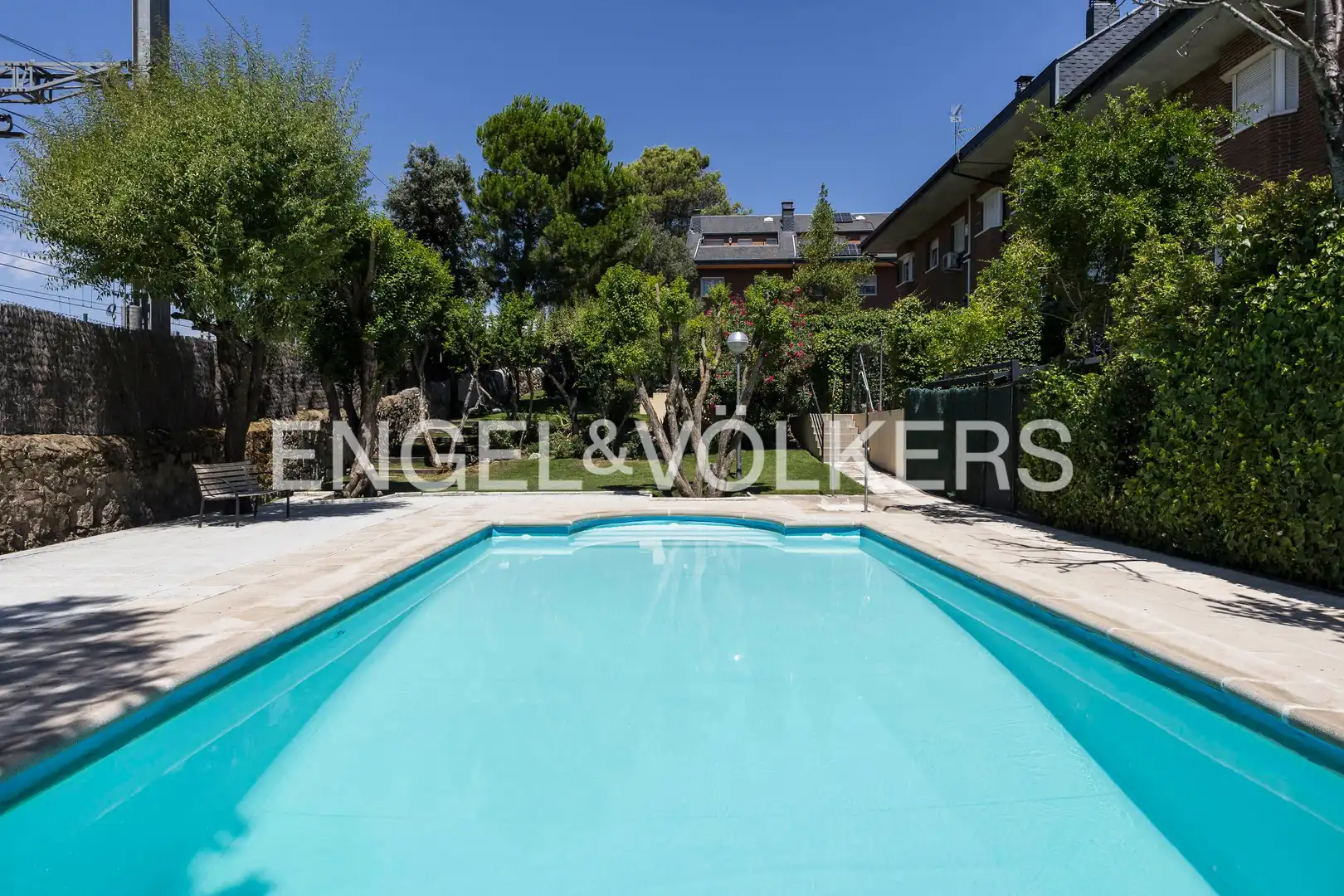 Swimming pool of Detached homes for rent in Torrelodones  with Heating