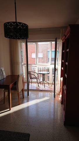 Ático en Alquiler en Calle Poeta Zorrilla en Cervantes