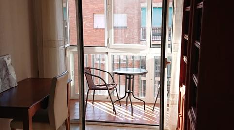 Foto 2 de Ático de alquiler en Calle Poeta Zorrilla, Cervantes, Granada