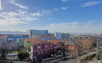 Vista exterior de Pis en venda en Santander amb Calefacció i Terrassa