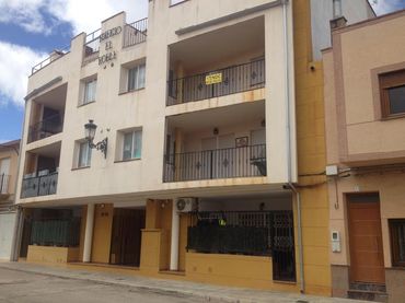 Piso en venta en CL REQUENA 16 Pl:01 Pt:IZ