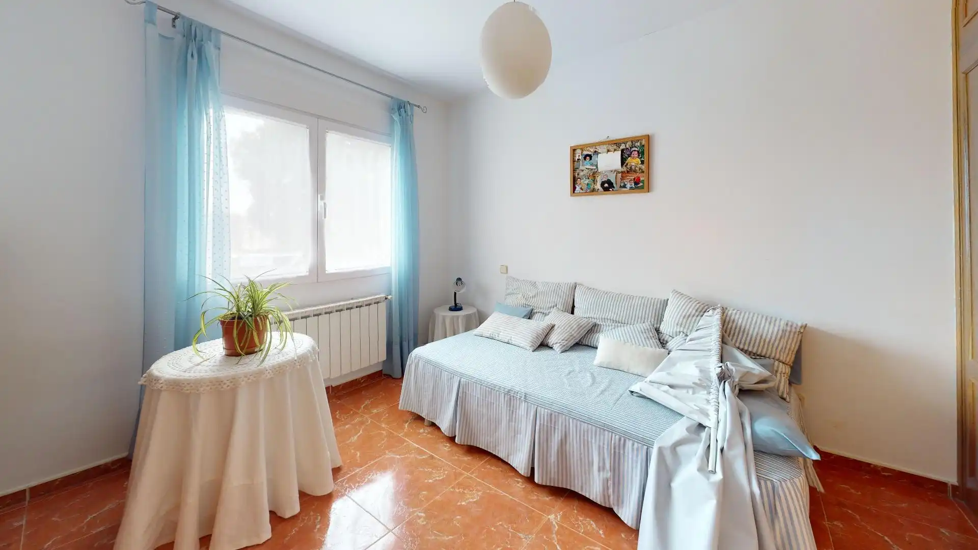 Habitación de Casa o chalet en venta en Chiloeches con Calefacción