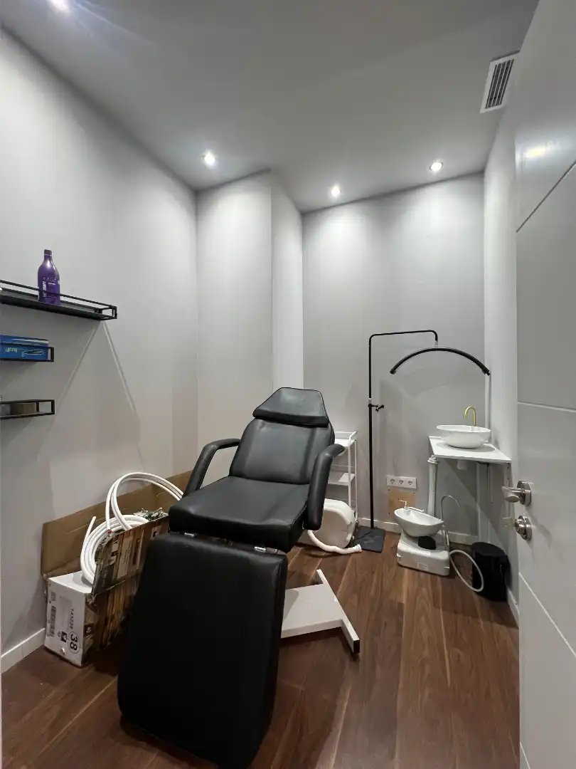 Commercial properties for sale in Valencia  with Air Conditioner