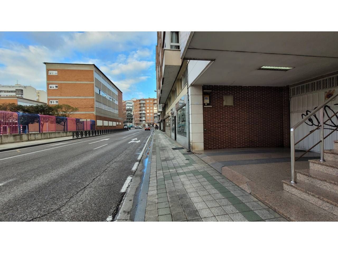 Exterior view of Garage to rent in Palencia Capital
