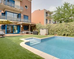 Swimming pool of Single-family semi-detached for sale in Granollers  with Air Conditioner, Heating and Private garden