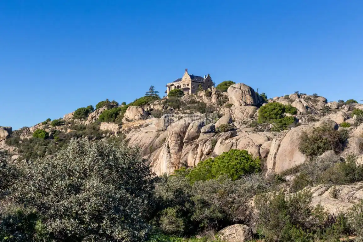 Vista exterior de Pis en venda en Torrelodones amb Aire condicionat, Calefacció i Terrassa