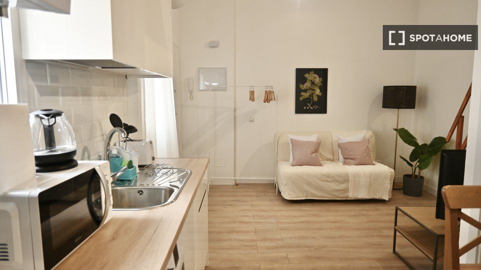 Bedroom of Flat to rent in  Madrid Capital  with Air Conditioner, Heating and Furnished