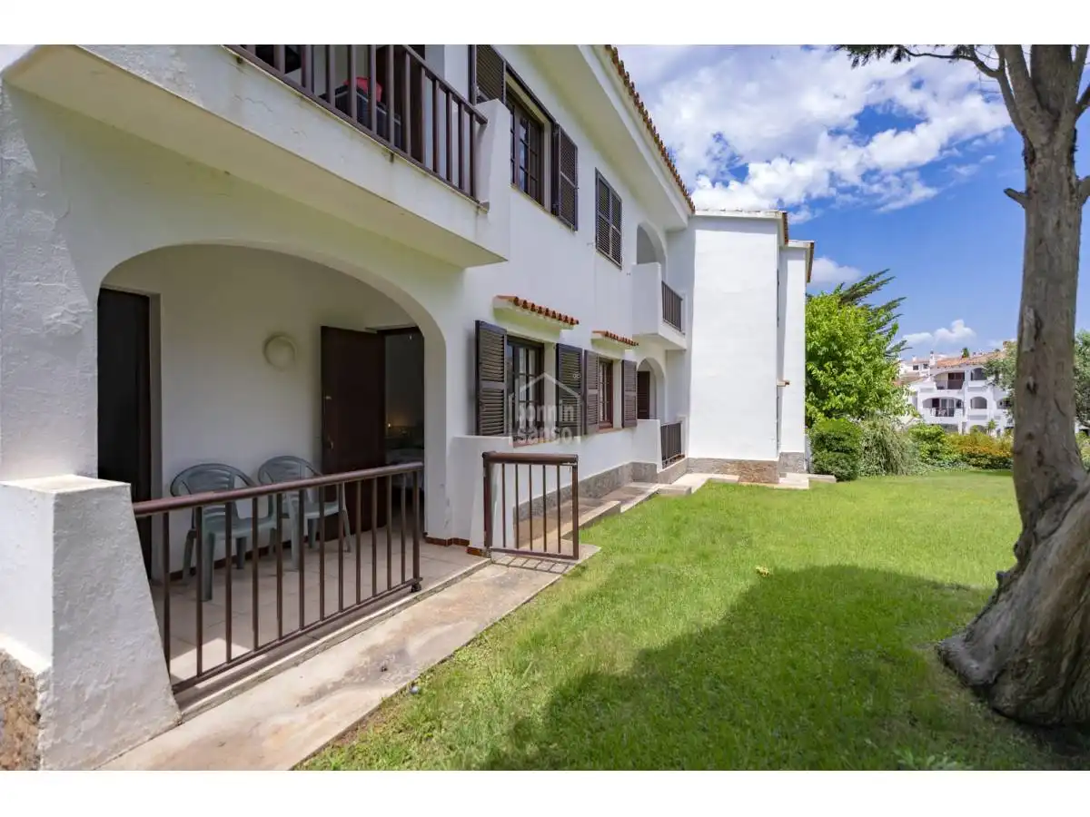 Vista exterior de Apartamento en venta en Alaior con Terraza, Piscina y Amueblado