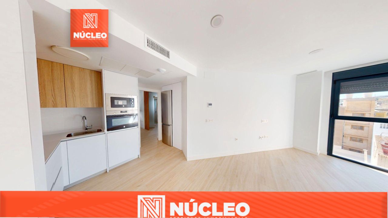 Kitchen of Flat for sale in  Almería Capital  with Air Conditioner, Heating and Parquet flooring