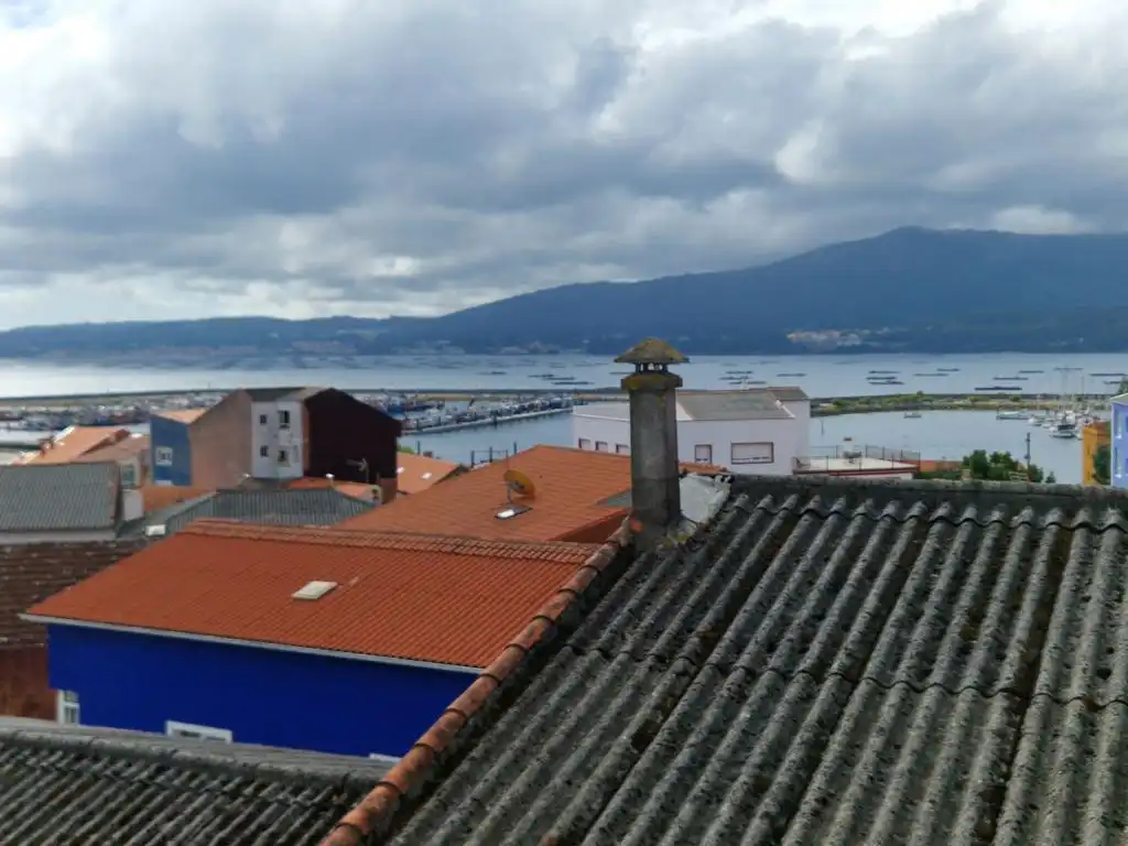 Vista exterior de Piso en venta en Boiro con Parquet, Trastero y Amueblado