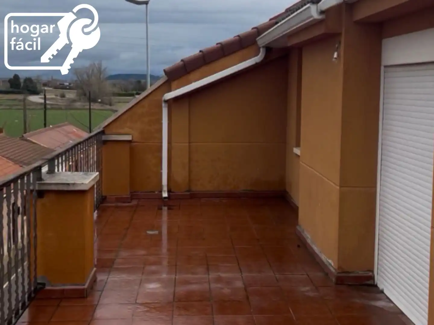 Terrace of Attic for rent in Venta de Baños  with Heating and Pets allowed