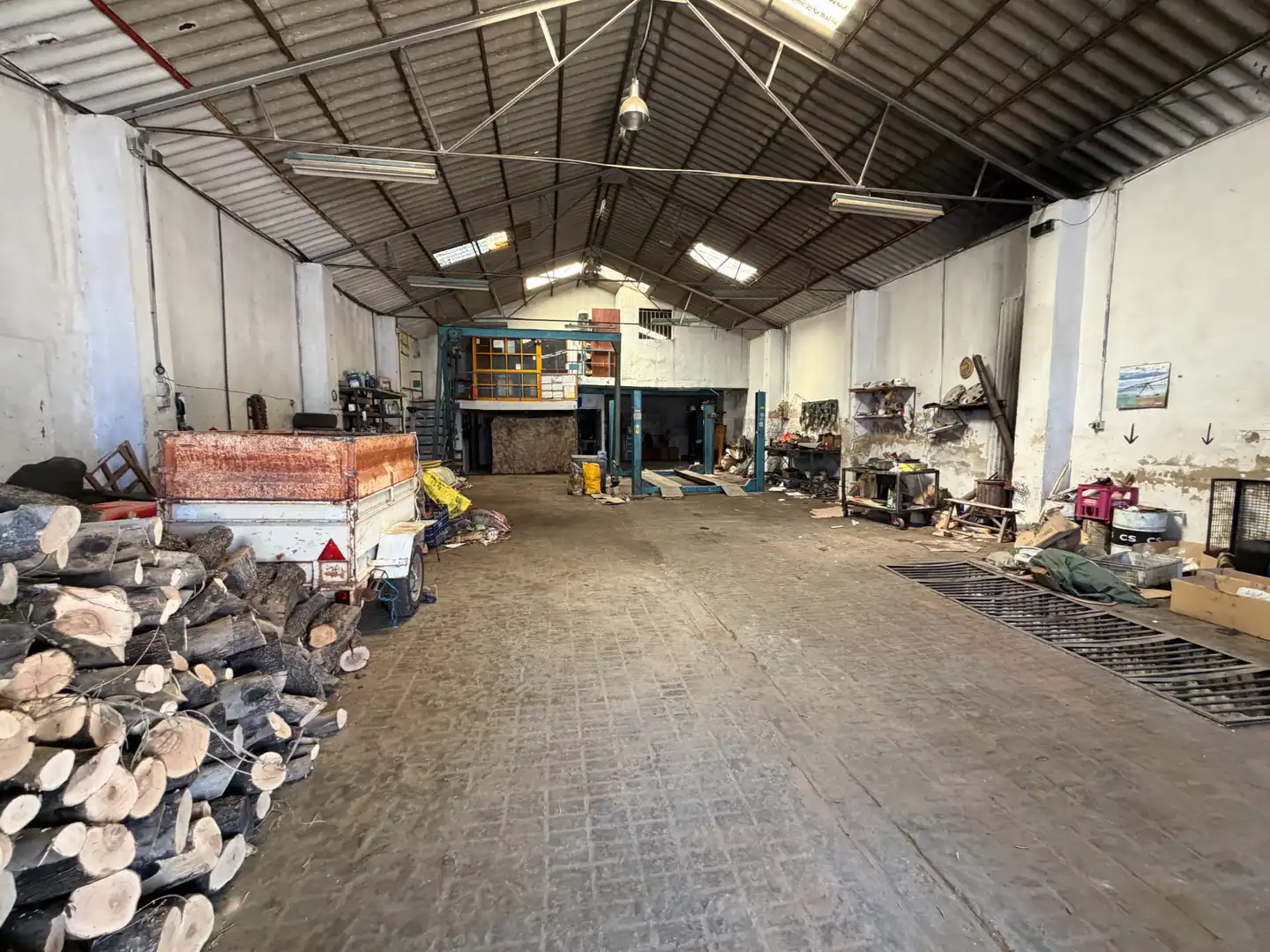 Nave industrial en venta en Torreperogil
