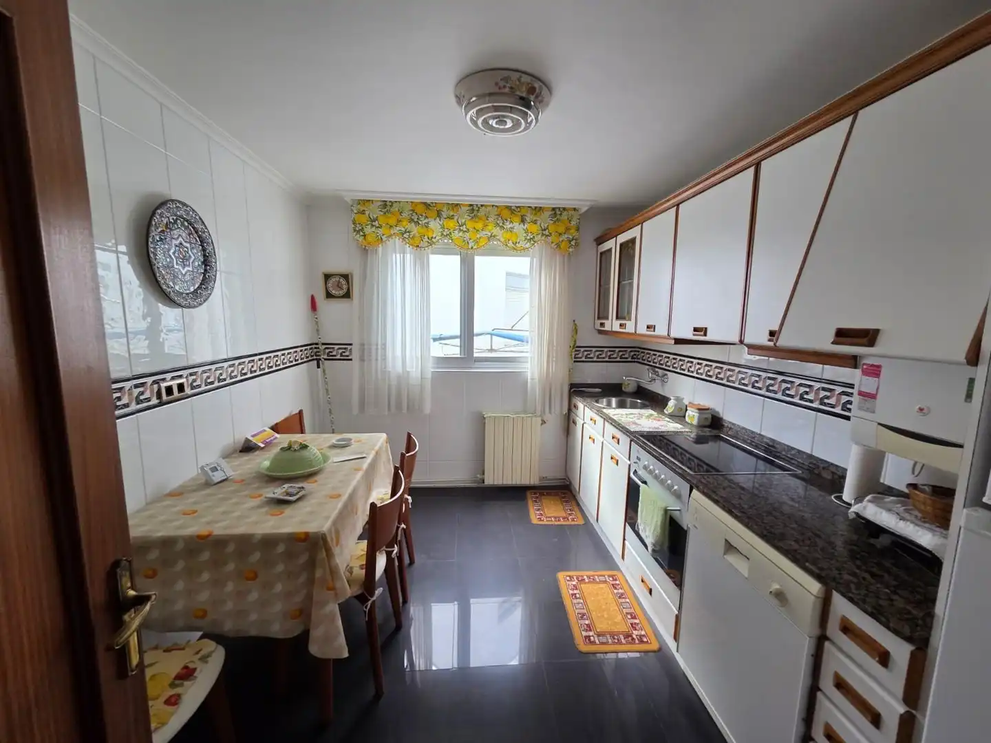 Cocina de Piso en venta en Torrelavega  con Calefacción