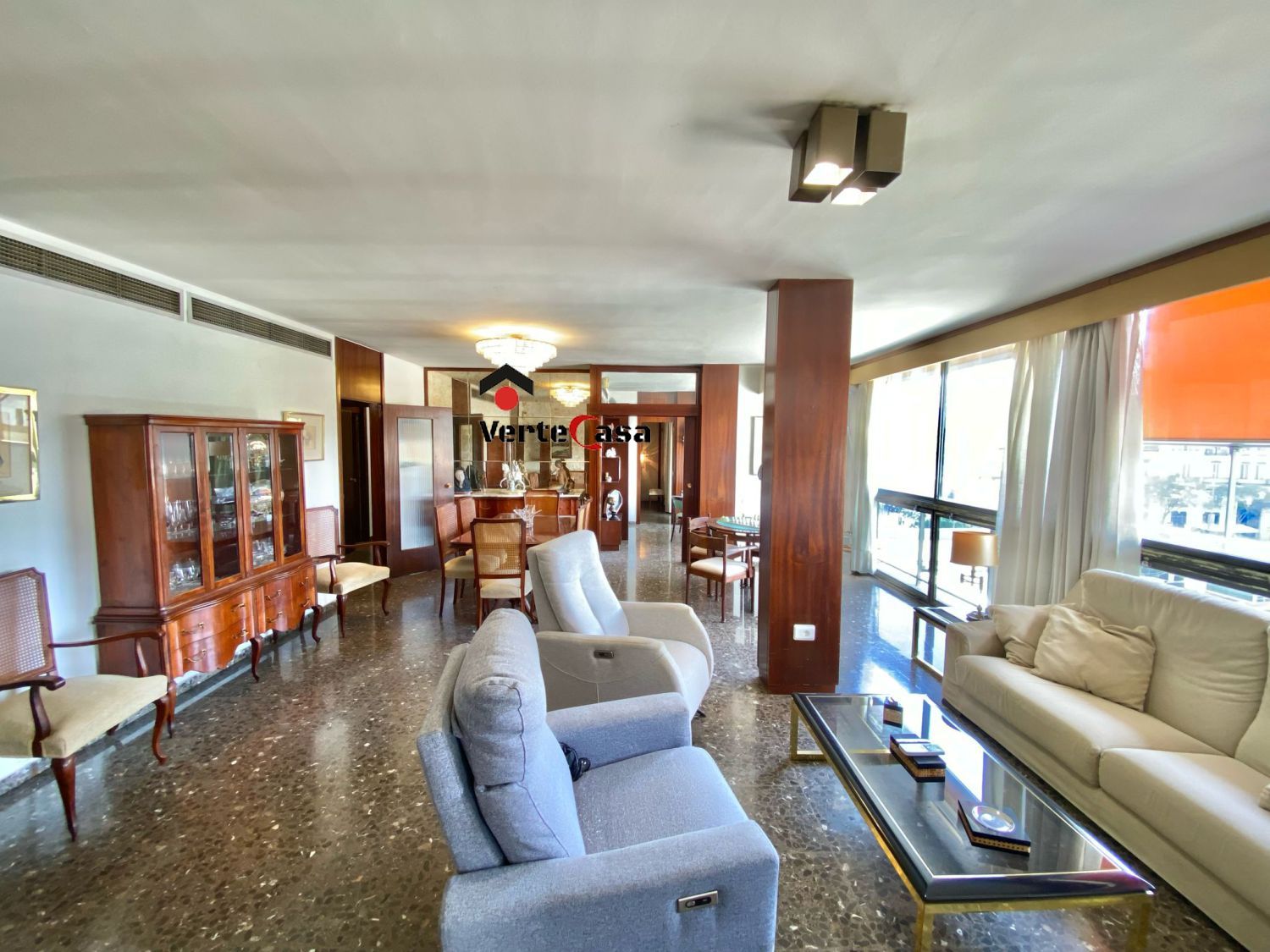 Exterior view of Flat for sale in  Valencia Capital  with Air Conditioner, Heating and Terrace