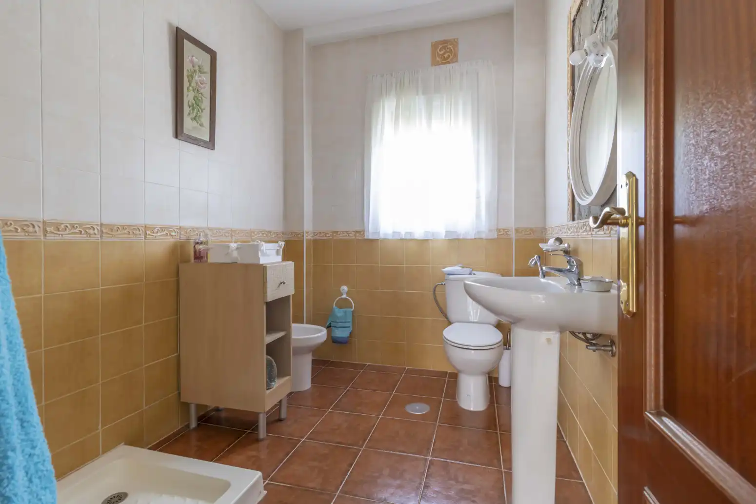 Baño de Casa o chalet en venta en Guillena con Jardín privado, Terraza y Piscina