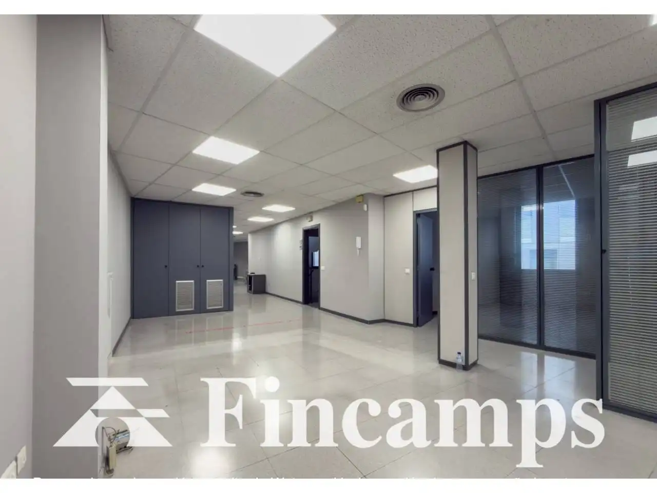 Büro zur Miete in Sabadell mit Klimaanlage, Heizung und Alarm